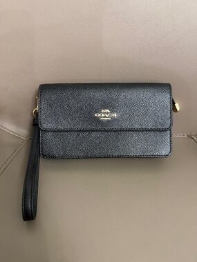[NWOT] Coach wristlet